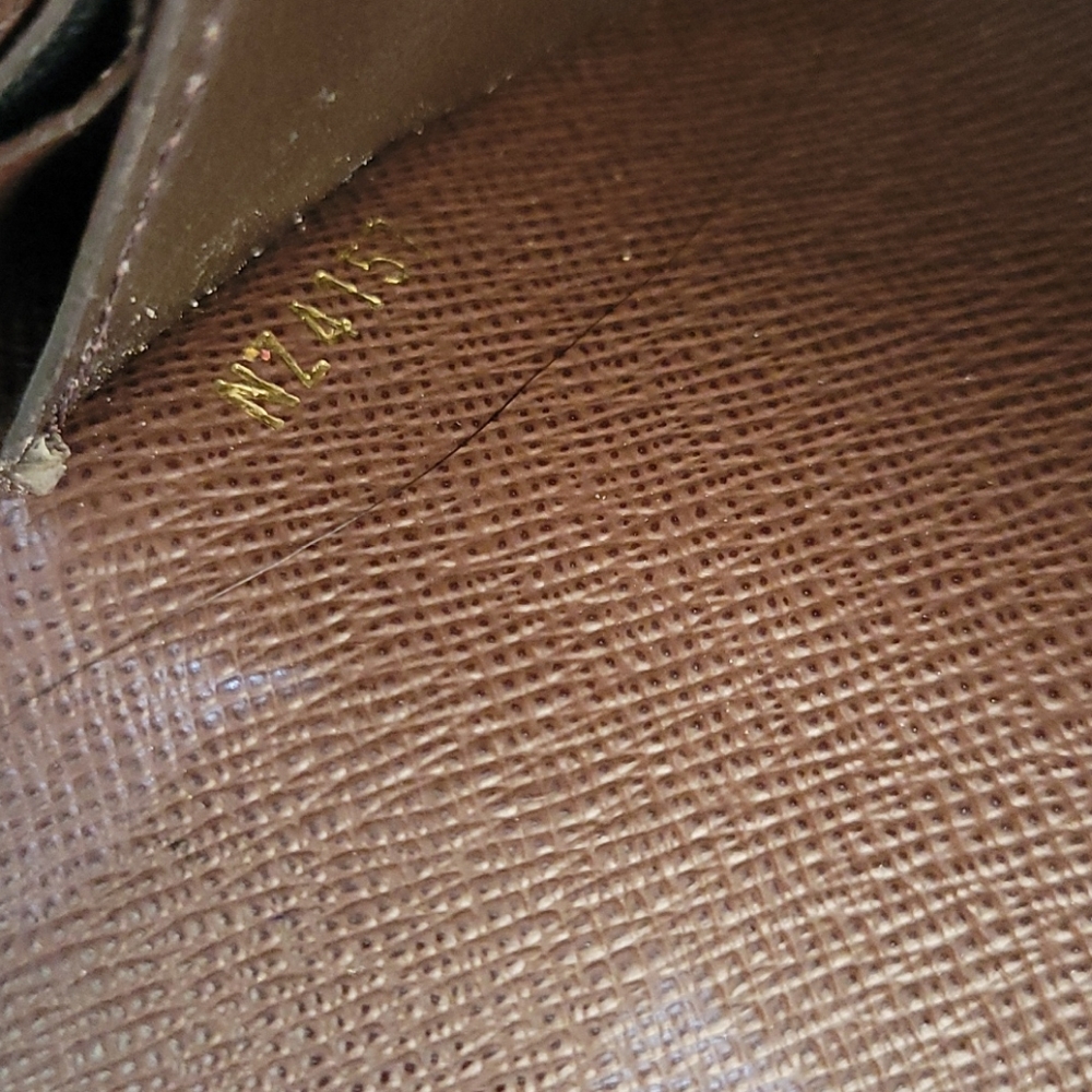 Wallet - Picture 7 of 8